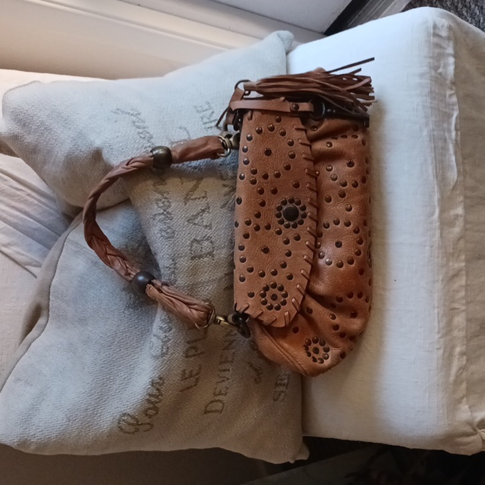 Hand bag /clutch